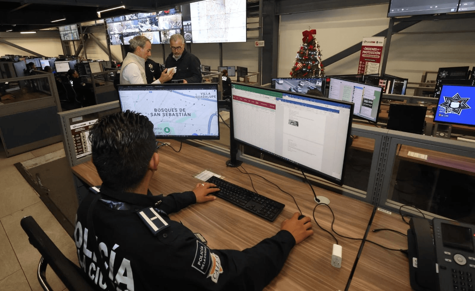 Activa Gobierno de la Ciudad protocolos por sismo y reporta saldo blanco en la capital