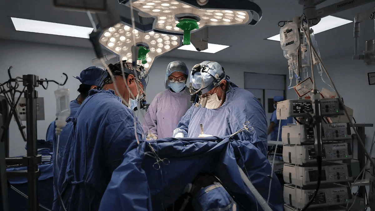 Muere hombre que se sometía a cirugía estética en Monterrey